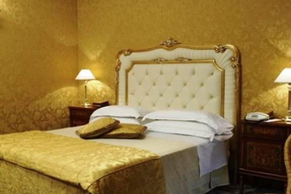 Suite Grand Hotel Vanvitelli**** a CASERTA