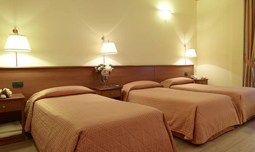 Triple room Hotel Italia*** VERONA Triple room Hotel Italia*** VERONA