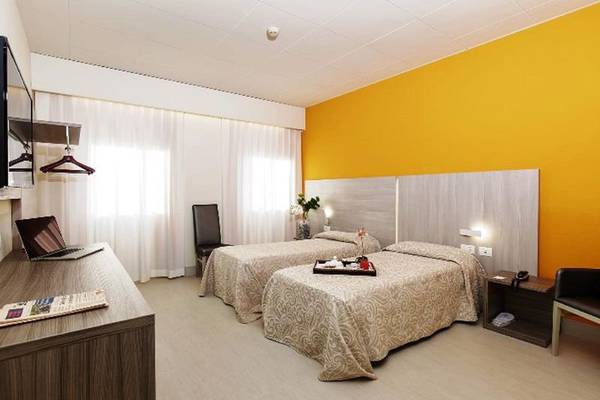 Small room with double or twin beds Alfa Fiera Hotel**** in VICENZA