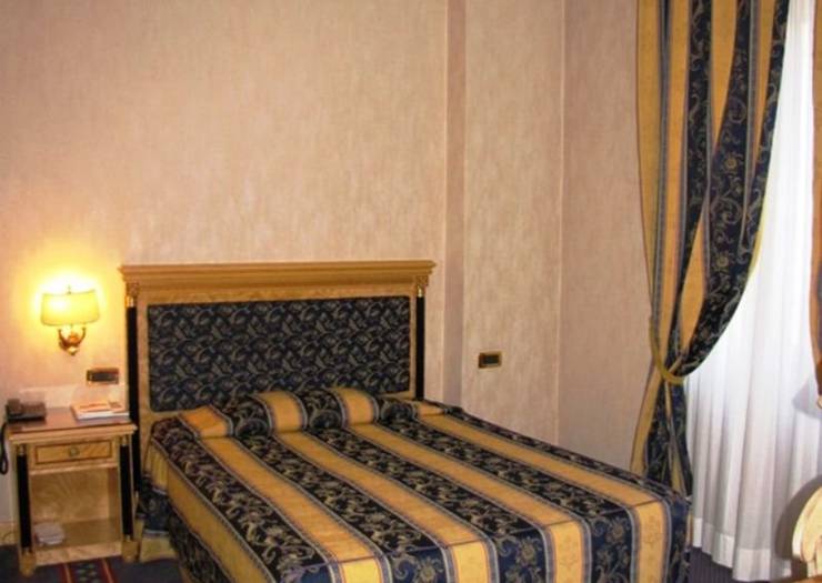 Deluxe single room Hotel Excelsior San Marco**** BERGAMO Deluxe single room Hotel Excelsior San Marco**** BERGAMO