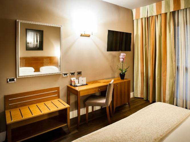 Superior double room Hotel Dei Cavalieri Caserta**** CASERTA Superior double room Hotel Dei Cavalieri Caserta**** CASERTA