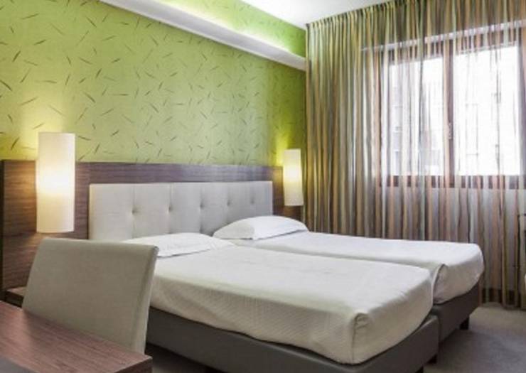 Premium double or twin room Hotel Des Etrangers*** MILAN
