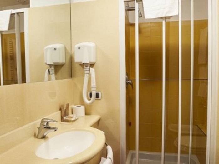 Superior double room hotel des etrangers*** milan Superior double room hotel des etrangers*** milan