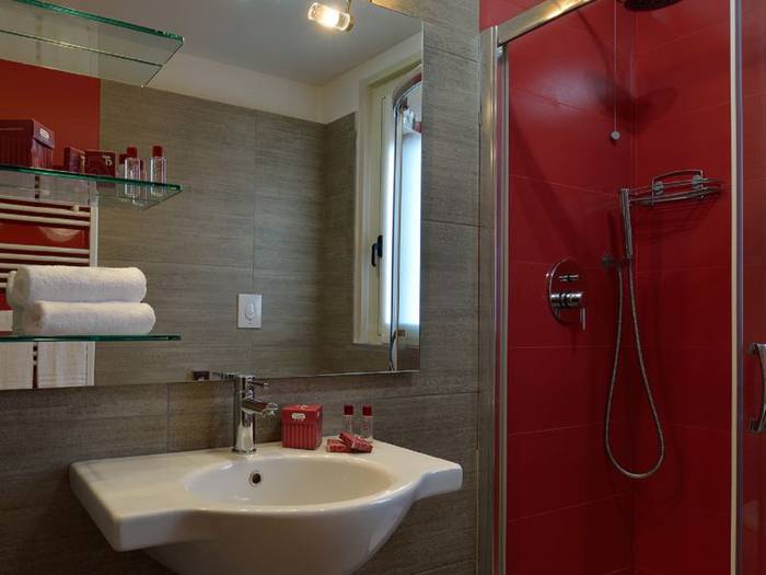 Twin room hotel carlton*** ferrara Twin room hotel carlton*** ferrara