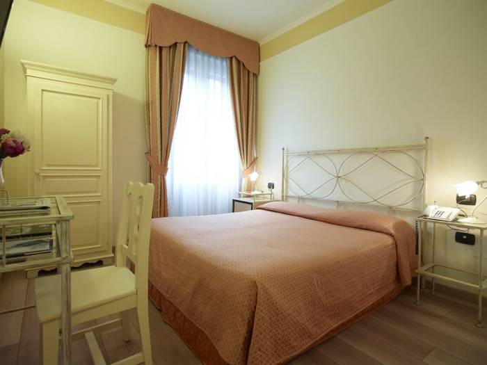 Double room Hotel Italia*** VERONA Double room Hotel Italia*** VERONA