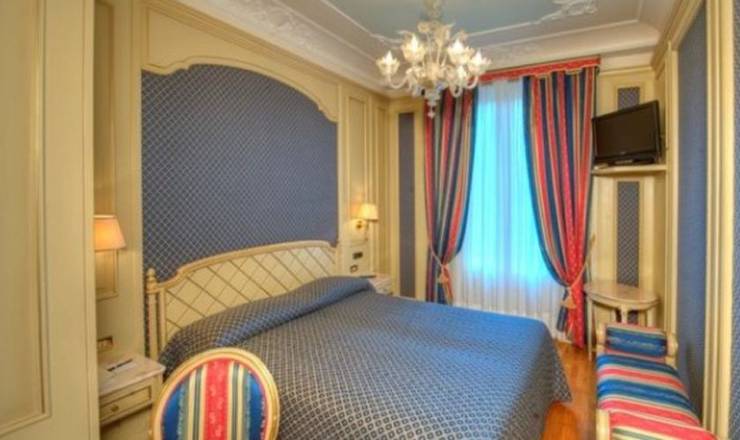 Classic standard single room regina palace hotel**** stresa-lago maggiore Classic standard single room regina palace hotel**** stresa-lago maggiore