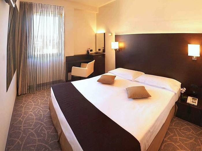 Classic double or twin bonotto hotel & apartments*** desenzano del garda Classic double or twin bonotto hotel & apartments*** desenzano del garda