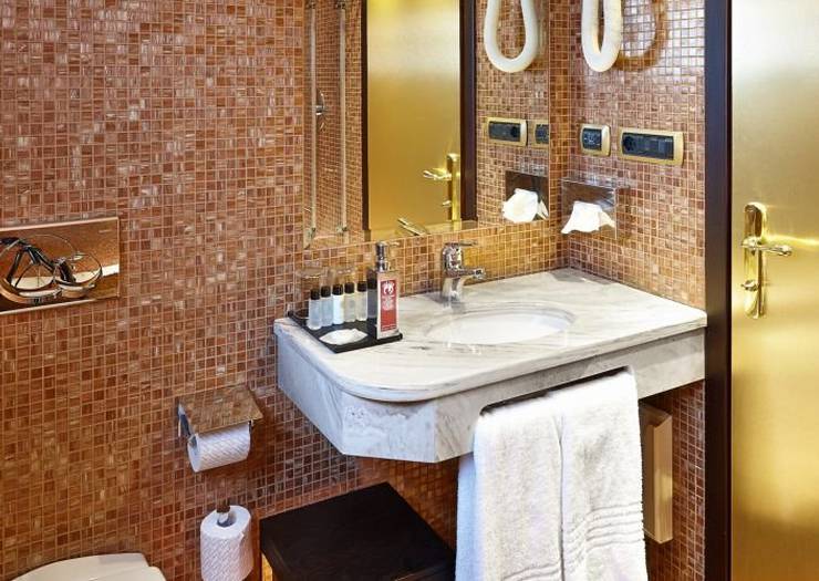 Classic double room Hotel Saturnia & International**** VENICE Classic double room Hotel Saturnia & International**** VENICE