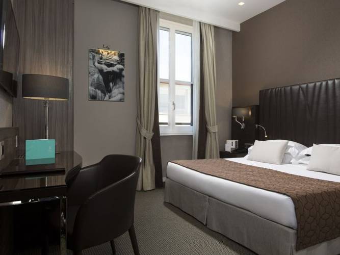 Comfort double room hotel artemide**** rome Comfort double room hotel artemide**** rome