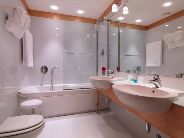 Superior king bed double room hotel spadari al duomo**** milan Superior king bed double room hotel spadari al duomo**** milan