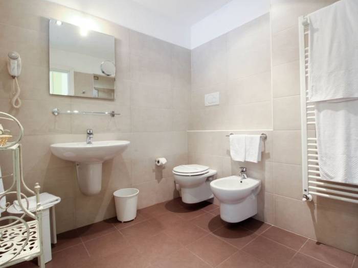 Family room Hotel Italia*** VERONA Family room Hotel Italia*** VERONA