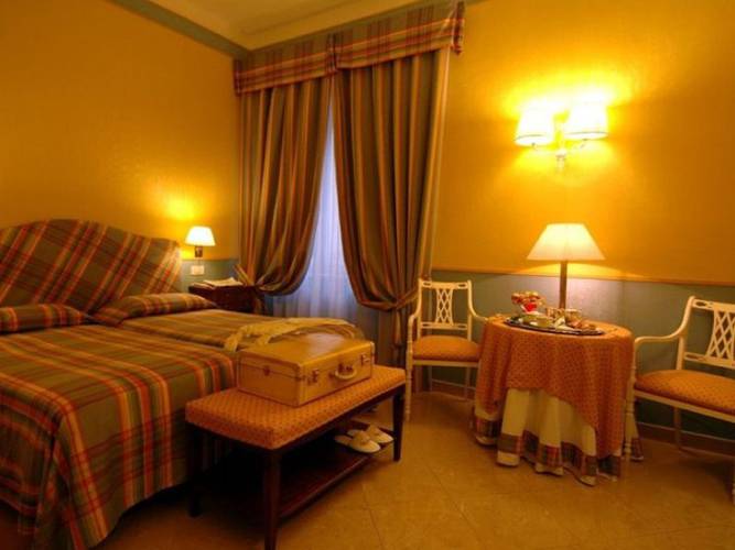 Classic twin room hotel victoria**** turin Classic twin room hotel victoria**** turin