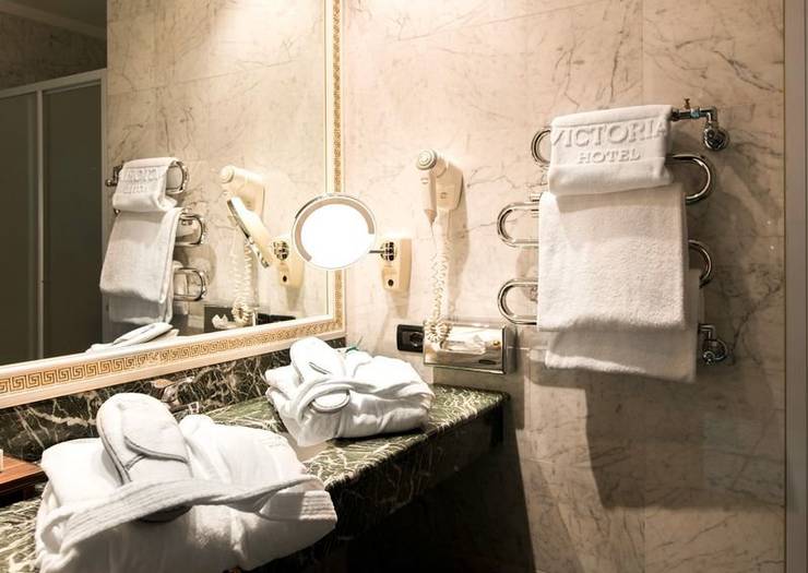Camera classic a due letti Hotel Victoria**** TORINO Camera classic a due letti Hotel Victoria**** TORINO