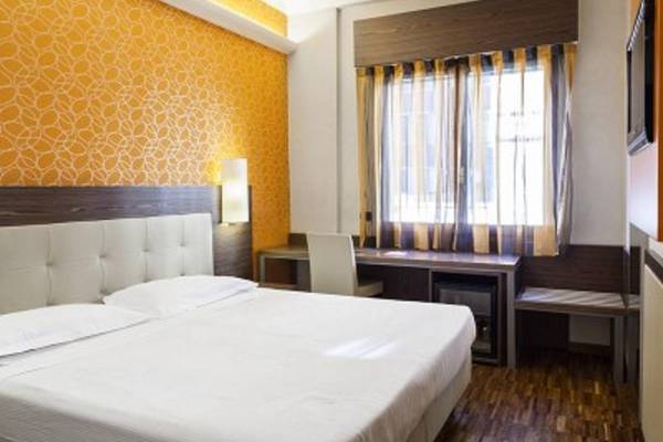 Premium triple room Hotel Des Etrangers*** in MILAN