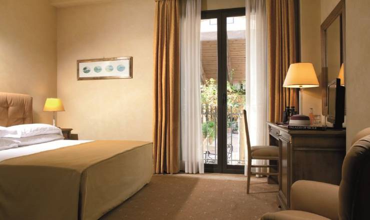 Standard double room katane palace hotel**** catania Standard double room katane palace hotel**** catania
