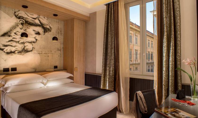 Superior double room Hotel Royal Court**** ROME Superior double room Hotel Royal Court**** ROME