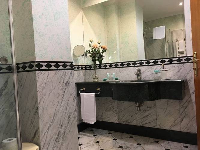 Classic twin room Andreola Central Hotel**** MILAN Classic twin room Andreola Central Hotel**** MILAN