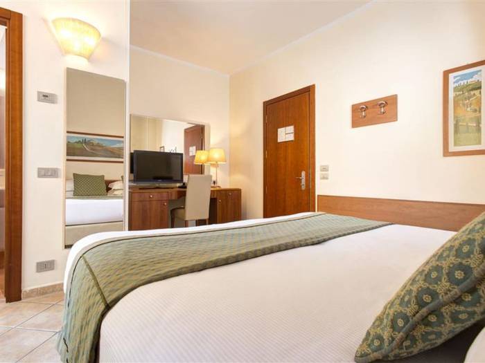 Economy double room Hotel Athena**** SIENA Economy double room Hotel Athena**** SIENA
