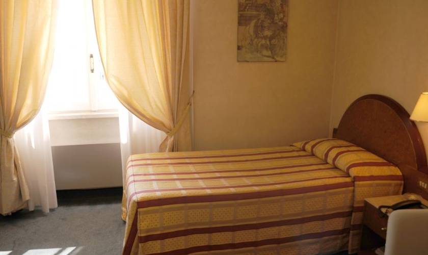 Standard single room Hotel Excelsior San Marco**** BERGAMO
