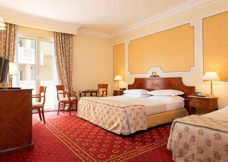 Triple room Grand Hotel Vanvitelli**** CASERTA