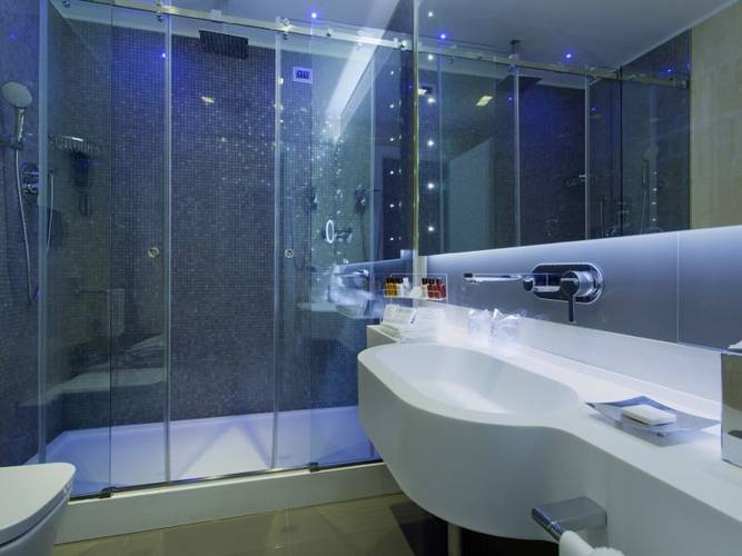 Deluxe twin room hotel artemide**** rome Deluxe twin room hotel artemide**** rome