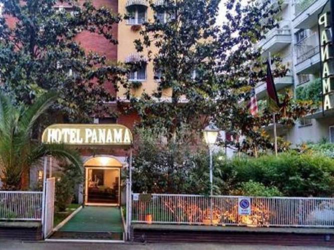 Facciata Hotel Panama Garden**** ROMA