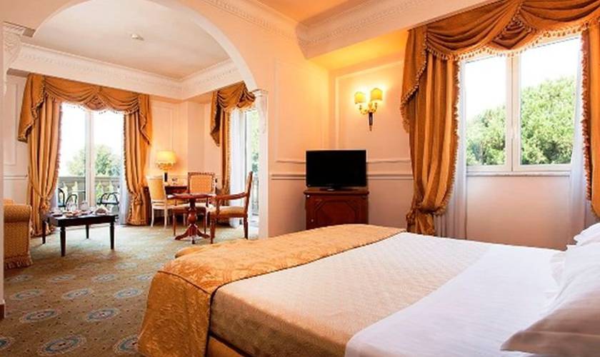 Superior double room Grand Hotel Vanvitelli**** CASERTA