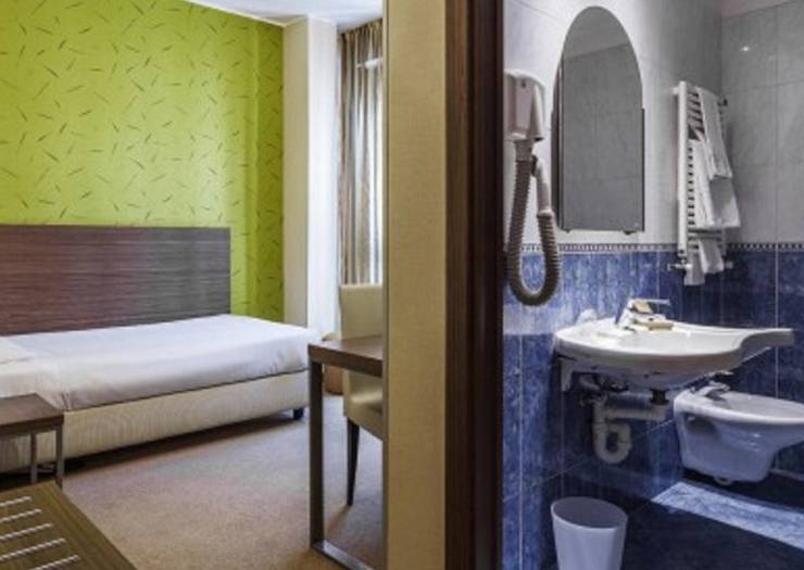 Premium single room Hotel Des Etrangers*** MILAN