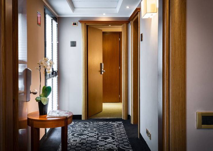 Family room Hotel Dei Cavalieri Caserta**** CASERTA Family room Hotel Dei Cavalieri Caserta**** CASERTA
