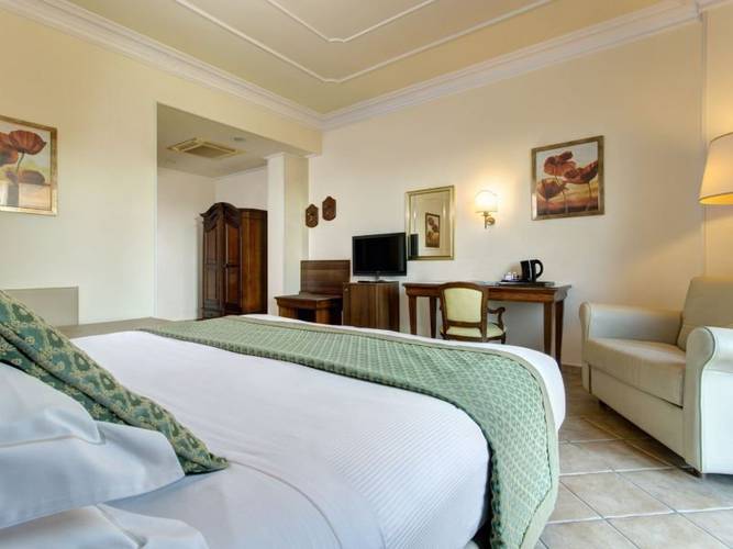 Executive double room hotel athena**** siena Executive double room hotel athena**** siena