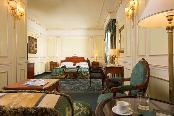 Junior Suite Grand Hotel Vanvitelli**** a CASERTA