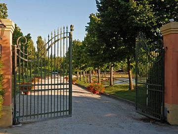 Ingresso calamidoro hotel**** pisa-calcinaia Ingresso calamidoro hotel**** pisa-calcinaia