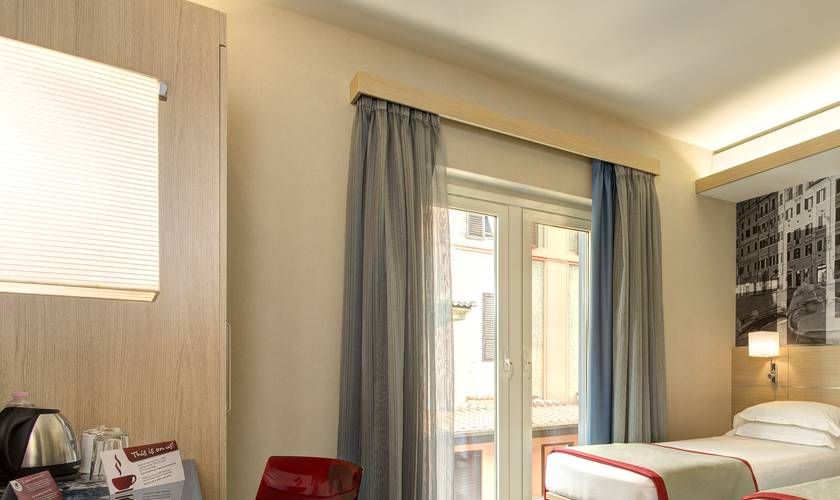 Small double room IQ Hotel Roma****  ROME