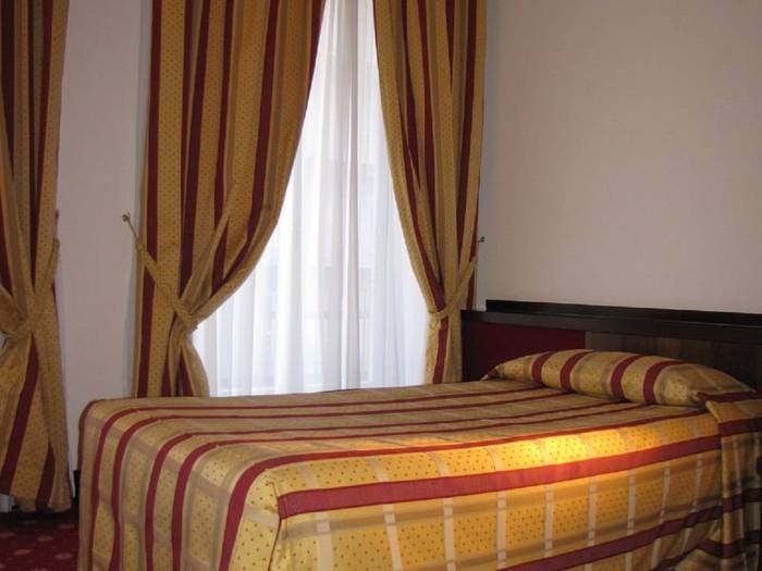 Standard single room hotel excelsior san marco**** bergamo Standard single room hotel excelsior san marco**** bergamo