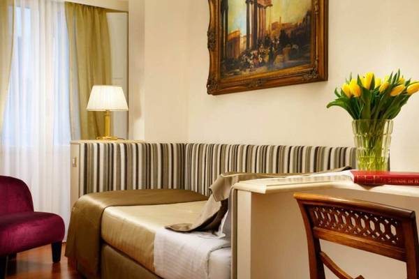 Single room Hotel Forum**** in ROME