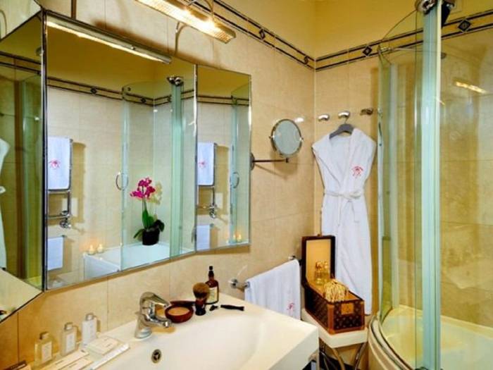 Twin room albergo al cappello rosso**** bologna Twin room albergo al cappello rosso**** bologna