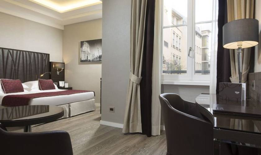 Deluxe double room Hotel Artemide**** ROME