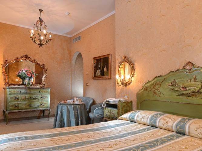 Superior double san marco view Hotel Concordia**** VENICE Superior double san marco view Hotel Concordia**** VENICE