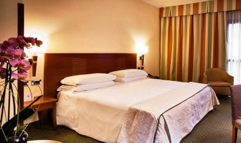 Classic double Hotel Dei Cavalieri Caserta**** CASERTA Classic double Hotel Dei Cavalieri Caserta**** CASERTA
