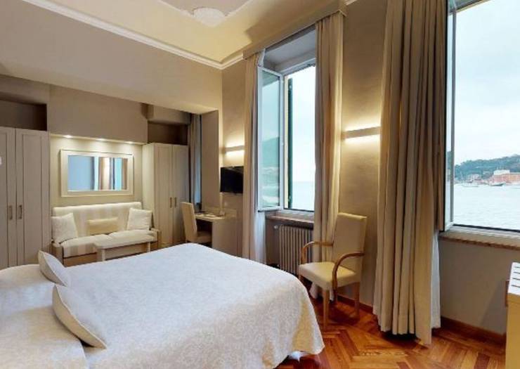 Junior suite for 3 people Hotel Metropole & Santa Margherita**** SANTA MARGHERITA LIGURE