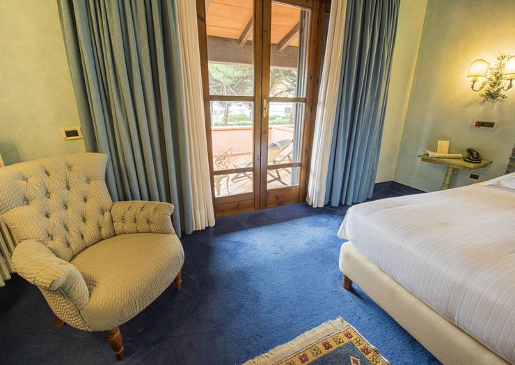 Classic room eith double or twin beds Hotel Boccaccio**** PISA-CALCINAIA Classic room eith double or twin beds Hotel Boccaccio**** PISA-CALCINAIA