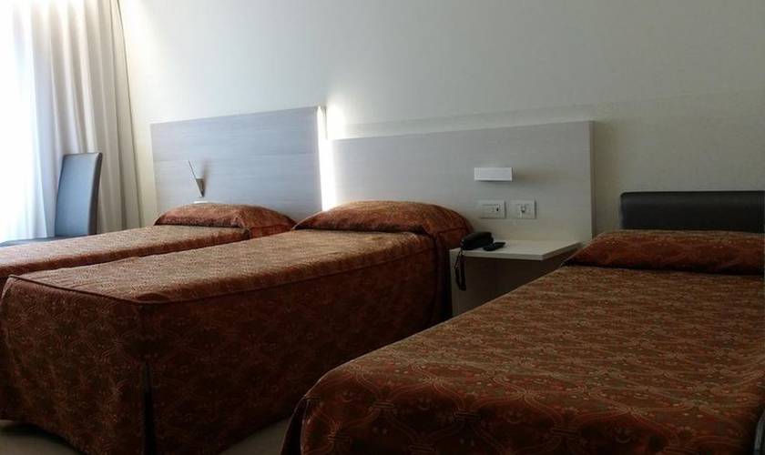Superior triple room Alfa Fiera Hotel**** VICENZA Superior triple room Alfa Fiera Hotel**** VICENZA