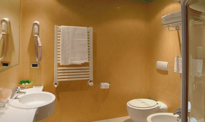 Superior triple room Alfa Fiera Hotel**** VICENZA Superior triple room Alfa Fiera Hotel**** VICENZA