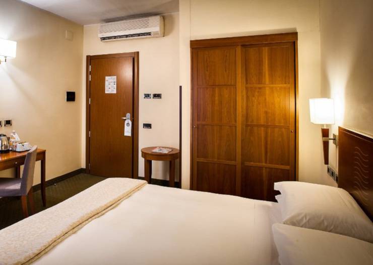 Classic double Hotel Dei Cavalieri Caserta**** CASERTA Classic double Hotel Dei Cavalieri Caserta**** CASERTA
