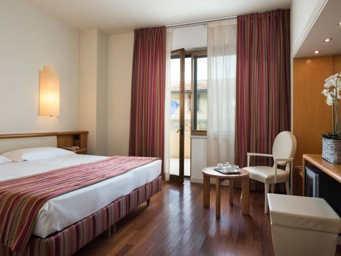 Superior double or twin room Hotel Londra**** FLORENCE
