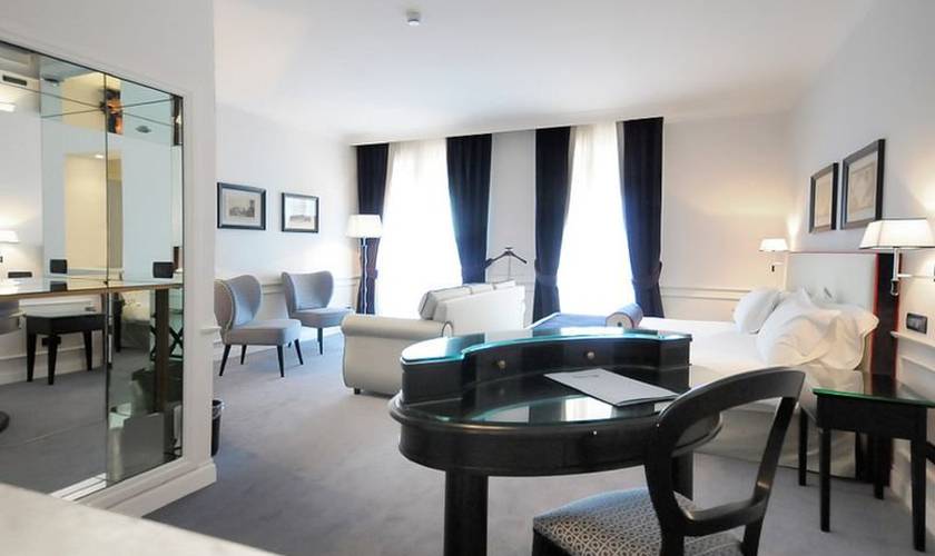 Executive superior room Grand Hotel Oriente**** NAPLES Executive superior room Grand Hotel Oriente**** NAPLES