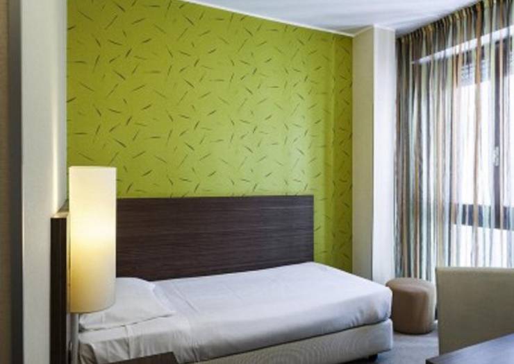 Premium single room Hotel Des Etrangers*** MILAN