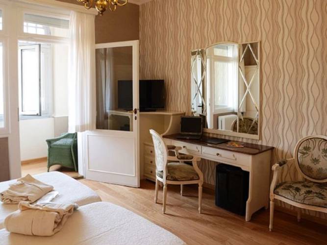 Superior room Hotel Metropole & Suisse Au Lac**** COMO