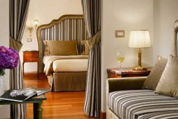 Family room Hotel Forum**** in ROME