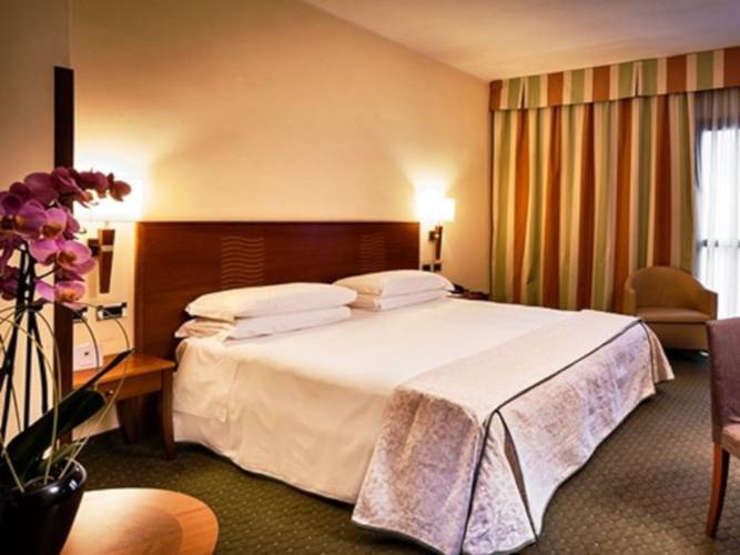 Classic double Hotel Dei Cavalieri Caserta**** CASERTA Classic double Hotel Dei Cavalieri Caserta**** CASERTA